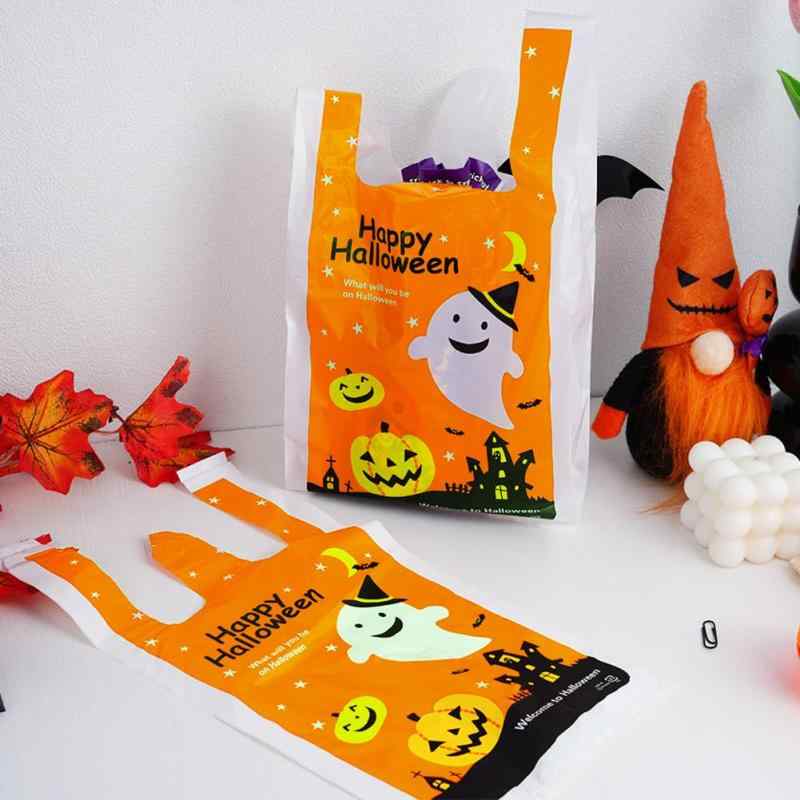Moeagel ハロウィン ラッピング袋 キャンディーバッグ お菓子袋 手提げタイプ ラッピング袋 使いやすい 可愛い ギフトバッグ かぼちゃ コウモリ ハロウィンの雰囲気満々ハロウィーン お菓子可愛い：図案がすべて可愛いし、面白いし子供へのお菓子のギフトバッグとして大人気です。一方、友達と同僚とのプレゼント交換にも活用しています。