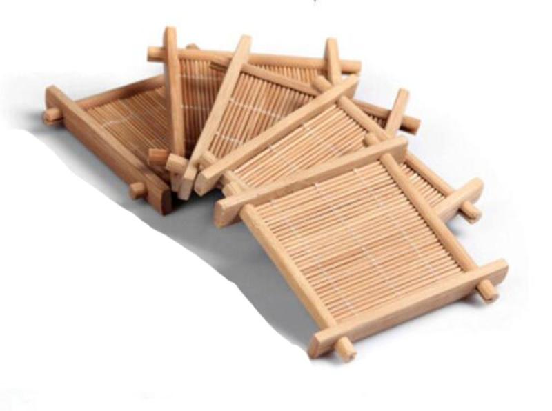 HJ 天然竹 コースター カップマット 和 茶道 自然 断熱【サイズ】8.5×8.5【素材】天然竹製【抗菌】抗菌、殺菌、脱臭作用　　　　　　　　　【デザイン】天然竹の自然の木目、色合い。　　【和洋】和カップにも洋カップにも使用できます。