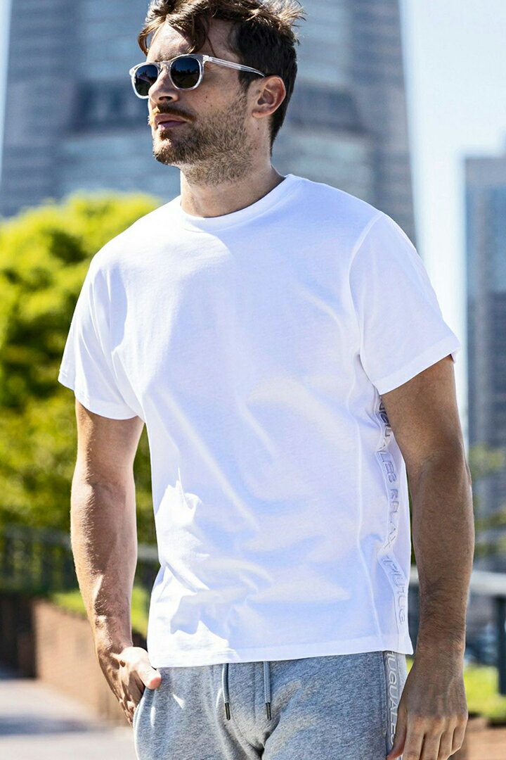 Rakuten - 【30%OFFセール】1piu1uguale3 RELAX ウノピゥウノウグァーレトレ リラックス テープロゴ半袖Tシャツ{-BES}