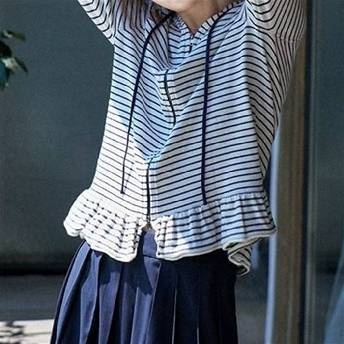 パーカー 前開き Tシャツ レディース パーカーTシャツ フード付き 長袖 ストライプ柄 パーカーアウター ライトアウター 羽織り ボーダー柄 ジップアップ オーバーサイズ 大きいサイズ 細身効果 フレア裾 トップス 春 夏 秋 大人 可愛い カジュアル 普段着 通勤 送料無料