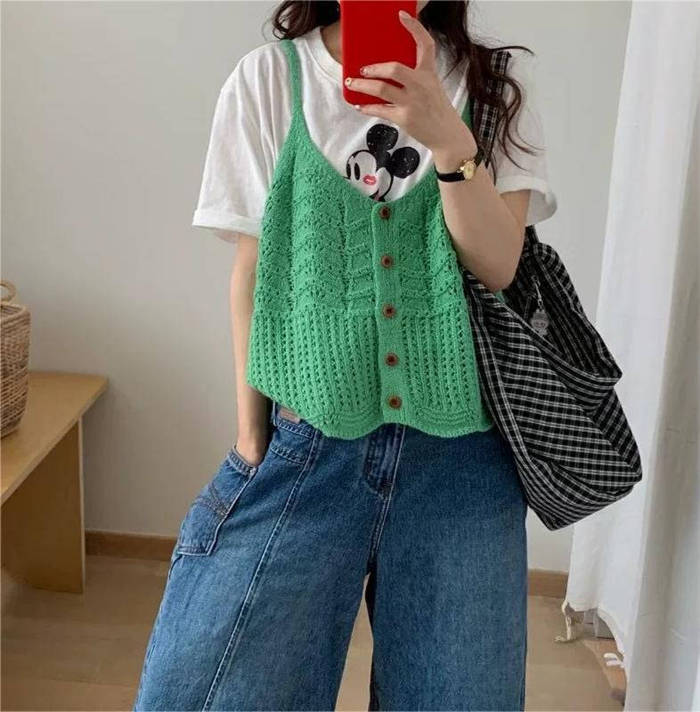 ニット ベスト ニットキャミ 透かし編み レディース 新作 ニットベスト ノースリーブ Vネック 無地 ジレ カットソー 重ね着 トップス キャミソール 秋 冬 デザイン感 大人 カジュアル オフィス 羽織り 前開き ボタン きれいめ ゆったり 通勤 OL レイヤード風 送料無料