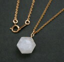 ホワイト ムーンストーン 一粒 ネックレス(ヘキサゴンカット 六角形)14KGF 天然石 アクセサリー ゴールドフィルドジュエリー ハンドメイド 6月誕生石 個性的 カッティング(4)
