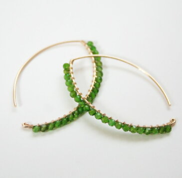 【再入荷】クロムダイオプサイドのマーキスフックピアス・14KGF/天然石アクセサリー・ゴールドフィルドジュエリー・フープピアス