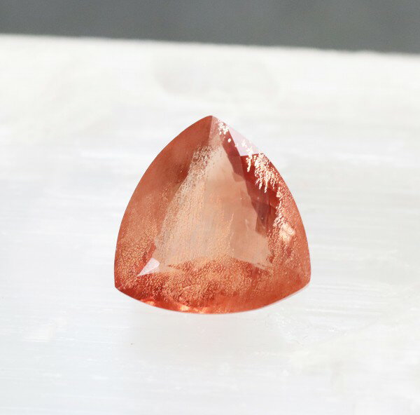 Rakuten - オレゴンサンストーン ルース（トリリアント）8.16ct 大粒 ファセットカット アメリカ産 希少 レアストーン コレクション 天然石ルース 裸石