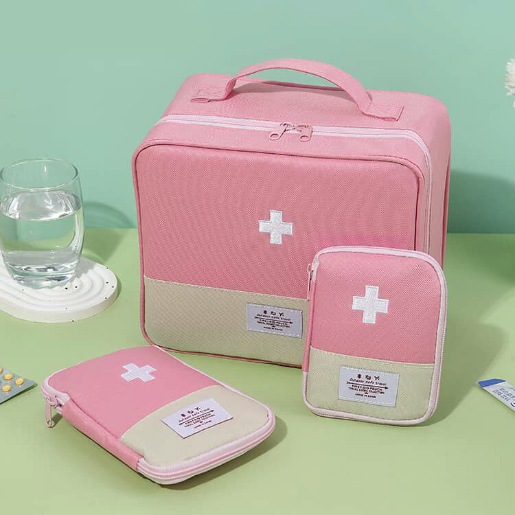 3点セット 3点セット 薬箱 メディカルポーチ 薬ポーチ お薬ポーチ ファーストエイド 救急箱ポーチ ミニポーチ 大容量 応急処理バッグ 救急セット 小物入れ ボックス 手提げ 収納箱 医療箱 ハンドル付き 防災 救急用 医薬品 安全対策 持ち出し用 家庭用 学校 アウトドア linkage-10012581 Linkage楽天市場店 サンプル画像2