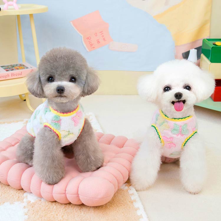 Linkage楽天市場店の背中開きペット服 犬 秋 冬服 ベスト ペットウエア 暖かい 可愛い タンクトップ 袖なし 柔らかい 部屋着 ふわふわ 防寒 パジャマ ルームウェア 犬の服 防寒対策 女の子 男の子 送料無料｜アングル3