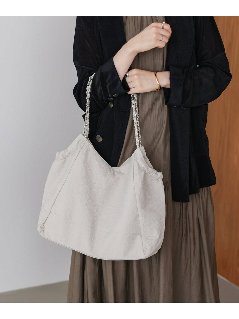 Rakuten - 【SALE／19%OFF】エンボスチェーンバッグ Bou Jeloud バブ / ブージュルード バッグ ハンドバッグ グレー ブラック【RBA_E】【送料無料】[Rakuten Fashion]