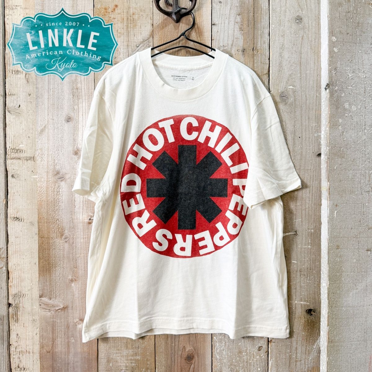 Abercrombie&Fitch(アバクロンビー&フィッチ)【Red Hot Chili Peppers】バンド Tシャツ【レッチリ レッドホットチリペッパーズ 】