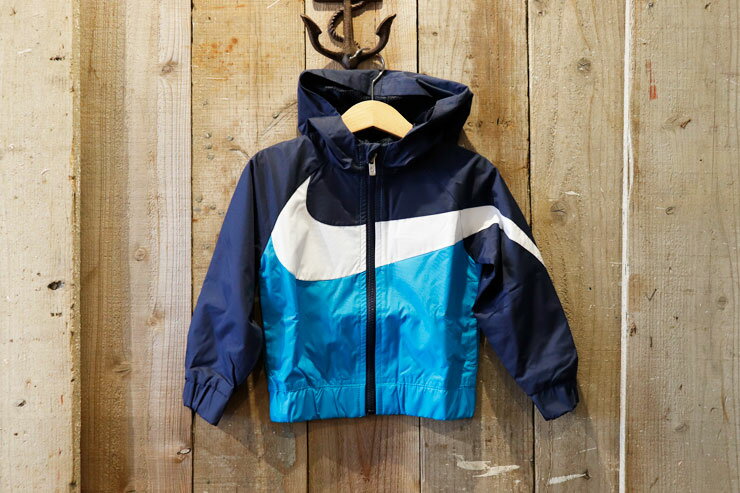 【ボーイズ】Nike(ナイキ)ビッグスウォッシュ ウィンドブレーカー