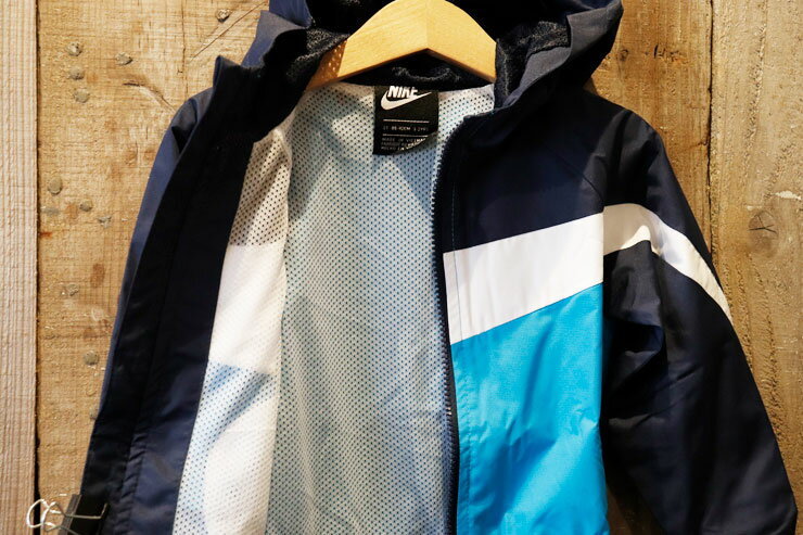 【ボーイズ】Nike(ナイキ)ビッグスウォッシュ ウィンドブレーカー