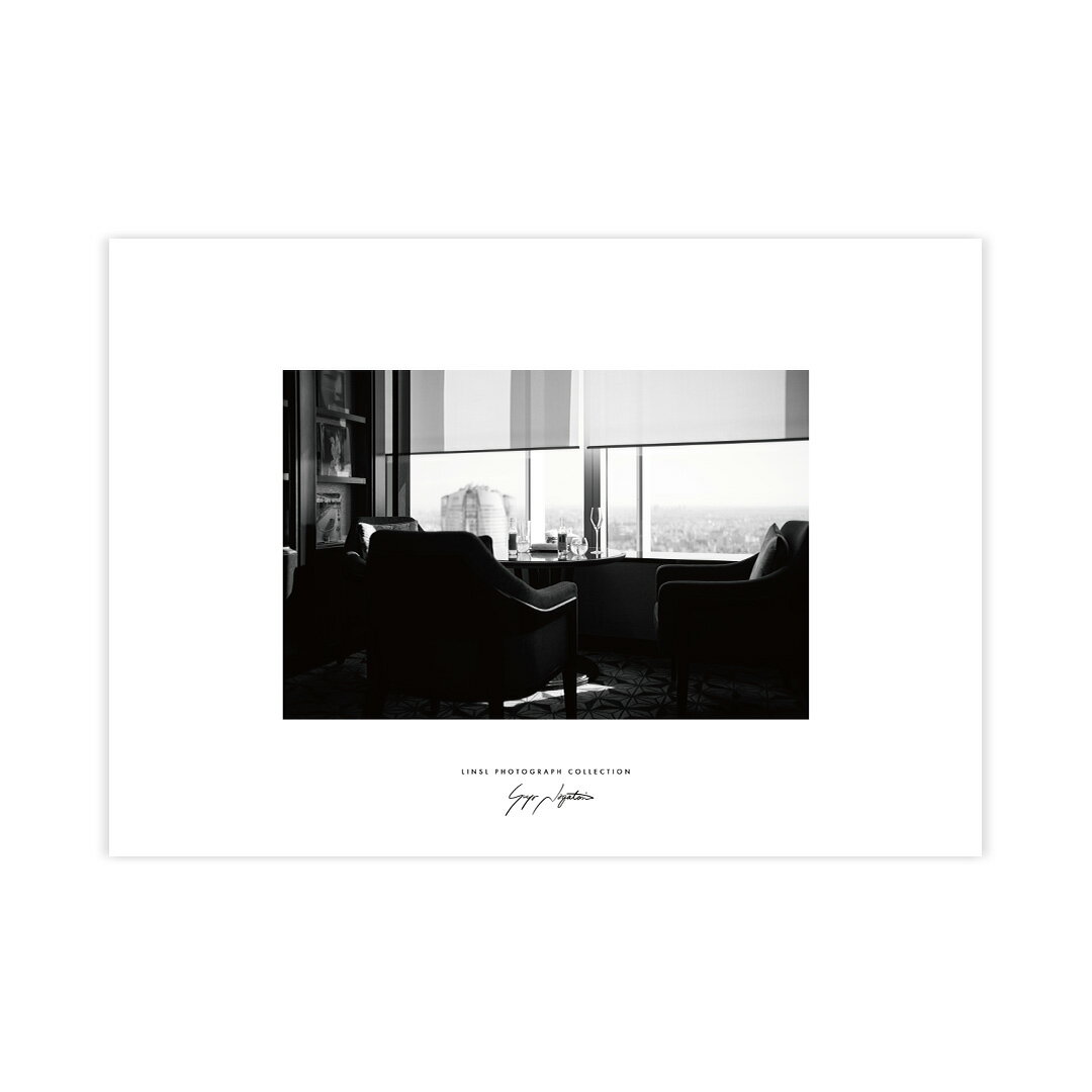 ポスター A4 A3 A2 A1 選べるサイズ アート 写真ポスター 高級紙 ・ 高品質印刷 LINSL / 0282 日本製 【 北欧 モダン おしゃれ アートポスター 韓国 インテリア 雑貨 アート 玄関 寝室 壁掛け モノクロ フォト リンスル 】のサムネイル