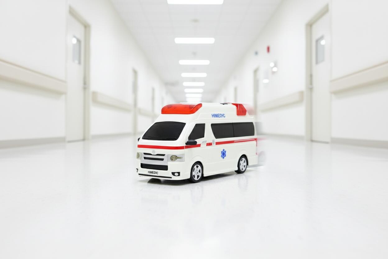 【訳あり】Toyota救急車HIMEDIC RADIO CONTROL CAR 箱潰れの為、パッケージ無し トヨタ自動車株式会社 正規ライセンス商品 ラジコン 車 子供 プレゼント クリスマス