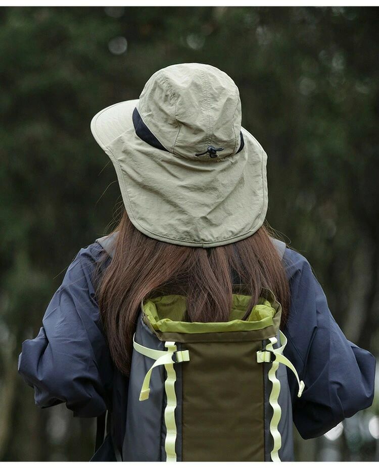 商品説明商品名ハット型 ヘルメット軽量化実現軽量設計で、自転車走行 中頭や首への負担を減らし、通勤・通学中の負担が少なく肩や首が疲れにくいのが魅力。- 取り外しできるインナープロテクターは頭の損傷や擦り傷等を防ぎます！外すと、普通のバケットハットとして使用可能！- 小顏効果- 大きめのつばで日差しをしっかりガード。視野を妨げない角度で設計されております。- つばが広くてUVカット効果があります。 多方向から保護し、自転車の走行中に 直射日光から保護することができます。- 町を歩くときは、オシャレな帽子として自転車に乗るときは安全で快適なヘルメットとして使用できます。素材ポリエステル+ABS樹脂製生産国中国サイズ頭囲：約55-58cmセット内容帽子＋インナーシェル注意PC環境・光の具合により、色や素材のイメージが写真と若干異なる場合がございます。モデル・写真に使用されているアクセサリー・小物は別途記載が無い限り付属いたしません。商品に不良があった場合は、商品到着から5日以内にご連絡いただければご返金・交換対応させて頂きます。商品のサイズは、全て平置きにて外寸を測定しております。商品によっては±2cmの誤差が発生してしまう場合がございます。該当商品は他店と在庫共有です。タイミングにより、在庫ズレが生じる場合がございます。予めご了承ください。 .自転車 ヘルメット は ハット型 帽子型ヘルメット で 保護帽子 として 自転車用 に最適 です。UVカット 機能 があり 、おしゃれ な 帽子 タイプ のデザインで 、あご紐付き で 安全性 を高めます。通気性抜群 で 蒸れない ため 街乗り にもぴったり。大人用 かつ 男女兼用 で 防災用品 としても活用可能です。。 指定された配送時間は承っておりません。【りれーしょん23楽天市場店】商品説明商品名ハット型 ヘルメット軽量化実現軽量設計で、自転車走行 中頭や首への負担を減らし、通勤・通学中の負担が少なく肩や首が疲れにくいのが魅力。- 取り外しできるインナープロテクターは頭の損傷や擦り傷等を防ぎます！外すと、普通のバケットハットとして使用可能！- 小顏効果- 大きめのつばで日差しをしっかりガード。視野を妨げない角度で設計されております。- つばが広くてUVカット効果があります。 多方向から保護し、自転車の走行中に 直射日光から保護することができます。- 町を歩くときは、オシャレな帽子として自転車に乗るときは安全で快適なヘルメットとして使用できます。素材ポリエステル+ABS樹脂製生産国中国サイズ頭囲：約55-58cmセット内容帽子＋インナーシェル注意PC環境・光の具合により、色や素材のイメージが写真と若干異なる場合がございます。モデル・写真に使用されているアクセサリー・小物は別途記載が無い限り付属いたしません。商品に不良があった場合は、商品到着から5日以内にご連絡いただければご返金・交換対応させて頂きます。商品のサイズは、全て平置きにて外寸を測定しております。商品によっては±2cmの誤差が発生してしまう場合がございます。該当商品は他店と在庫共有です。タイミングにより、在庫ズレが生じる場合がございます。予めご了承ください。 .自転車 ヘルメット は ハット型 帽子型ヘルメット で 保護帽子 として 自転車用 に最適 です。UVカット 機能 があり 、おしゃれ な 帽子 タイプ のデザインで 、あご紐付き で 安全性 を高めます。通気性抜群 で 蒸れない ため 街乗り にもぴったり。大人用 かつ 男女兼用 で 防災用品 としても活用可能です。。 指定された配送時間は承っておりません。【りれーしょん23楽天市場店】