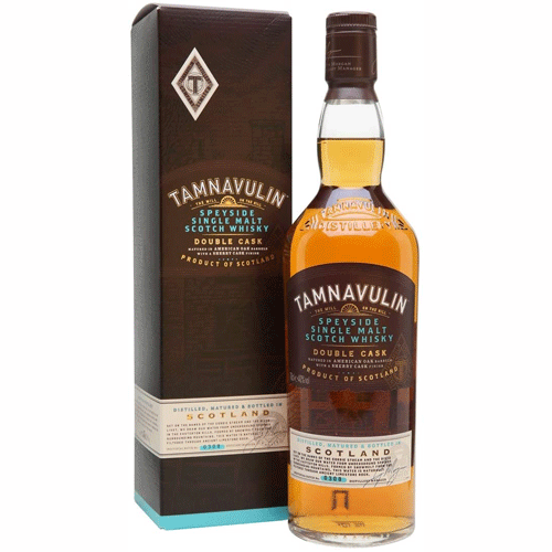 タムナブーリン ダブルカスク Tamnavulin Double Cask ※ラベルやキャップシール等の色、デザインは変更となることがあります。 蒸留所の正式名称は「タムナヴーリン・グレンリヴェット蒸留所」で、正真正銘リヴェット川のほとりに建っている。 タムナヴーリンとはゲール語で“丘の上の水車”。 最初の運営者はインバーゴードン・ディスティラーズの子会社であるタムナヴーリン＝グレンリベット・ディスティラリー・カンパニーである。 その後、1993年にホワイト＆マッカイがインバーゴードンを買収し、タムナヴーリンはホワイト＆マッカイの所有する4つのブランドの1つになる。 ダブルカスクは、1990年代から約20年ぶりにリリースされたオフィシャル物。 アメリカン・オーク樽で熟成後、シェリー樽で後熟を行いました。 スペイサイドモルトの特徴を包含した、穏やかなシングルモルトウイスキー。 [原材料] モルト [容量] 700ml [アルコール度数] 43％ [産地] スコットランドタムナブーリン ダブルカスク Tamnavulin Double Cask ※ラベルやキャップシール等の色、デザインは変更となることがあります。 蒸留所の正式名称は「タムナヴーリン・グレンリヴェット蒸留所」で、正真正銘リヴェット川のほとりに建っている。 タムナヴーリンとはゲール語で“丘の上の水車”。 最初の運営者はインバーゴードン・ディスティラーズの子会社であるタムナヴーリン＝グレンリベット・ディスティラリー・カンパニーである。 その後、1993年にホワイト＆マッカイがインバーゴードンを買収し、タムナヴーリンはホワイト＆マッカイの所有する4つのブランドの1つになる。 ダブルカスクは、1990年代から約20年ぶりにリリースされたオフィシャル物。 アメリカン・オーク樽で熟成後、シェリー樽で後熟を行いました。 スペイサイドモルトの特徴を包含した、穏やかなシングルモルトウイスキー。 [原材料] モルト [容量] 700ml [アルコール度数] 43％ [産地] スコットランド