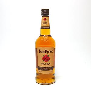 Four Roses フォアローゼズ 原料にこだわり、酵母にこだわり、そして技にこだわった、 香りと個性の異なる10種の原酒を絶妙なバランスでブレンドして生まれる「薔薇のバーボン」 ロマンチックなネーミング。フォアローゼズの生みの親ポール・ジョーンズは、南部美人に一目惚れしプロポーズ。彼女はプロポーズ受諾の証として、4輪の深紅のバラのコサージュを胸に舞踏会に現れました。2人の出会いを永遠にという願いをこめて名づけられたのが、「フォアローゼズ」の名前の由来です。 香り≫ 　フルーツ、フローラル、やわらかなスパイスと蜂蜜の香り 味わい≫ 　すっきりと柔らかでなめらかな味わい、フレッシュフルーツ、ほのかな洋梨とアップルの味わい フィニッシュ≫ 　柔らかく心地の良い長さの余韻 [容量] 700ml [アルコール度数] 40％ [産地] アメリカFour Roses フォアローゼズ 原料にこだわり、酵母にこだわり、そして技にこだわった、 香りと個性の異なる10種の原酒を絶妙なバランスでブレンドして生まれる「薔薇のバーボン」 ロマンチックなネーミング。フォアローゼズの生みの親ポール・ジョーンズは、南部美人に一目惚れしプロポーズ。彼女はプロポーズ受諾の証として、4輪の深紅のバラのコサージュを胸に舞踏会に現れました。2人の出会いを永遠にという願いをこめて名づけられたのが、「フォアローゼズ」の名前の由来です。 香り≫ 　フルーツ、フローラル、やわらかなスパイスと蜂蜜の香り 味わい≫ 　すっきりと柔らかでなめらかな味わい、フレッシュフルーツ、ほのかな洋梨とアップルの味わい フィニッシュ≫ 　柔らかく心地の良い長さの余韻 [容量] 700ml [アルコール度数] 40％ [産地] アメリカ