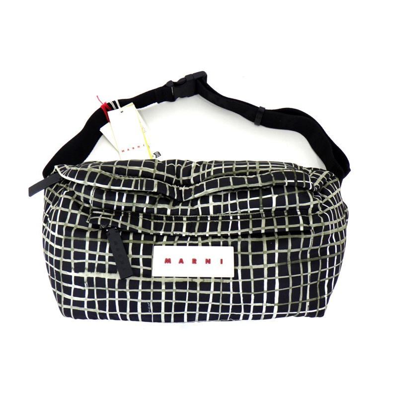 Rakuten - マルニ MARNI 【 MUMQ0021U5 P8908 】 パフ クロス ボディ バッグ　カーキ×ブラック　49665【中古】