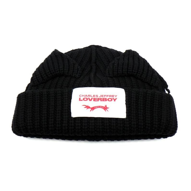正規品 Loverboy ニット帽 コムドットやまと着用 モデル 黒 新品未使用 コムドット やまと着用】LOVERBOY ウサギ帽 ニット帽 【公式通販】