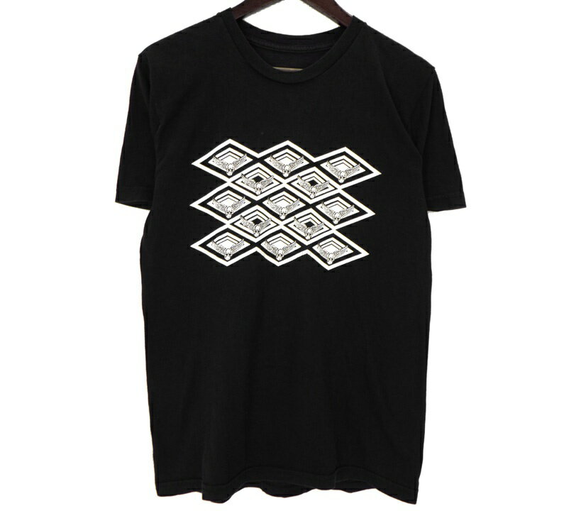 Rakuten - クロムハーツ CHROME HEARTS 【 FOTI MAHALIA 】 フォティ マハリア プリント 半袖 Tシャツ ブラック サイズM 50145 【中古】