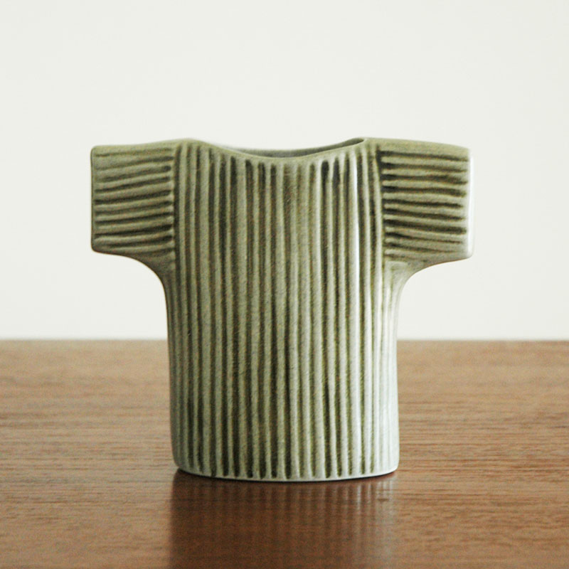 Lisa Larsonリサラーソン Wardrobe Vases Sweater(ワードローブ・セーター）フラワーベース 北欧オブジェ 置物 花瓶のサムネイル