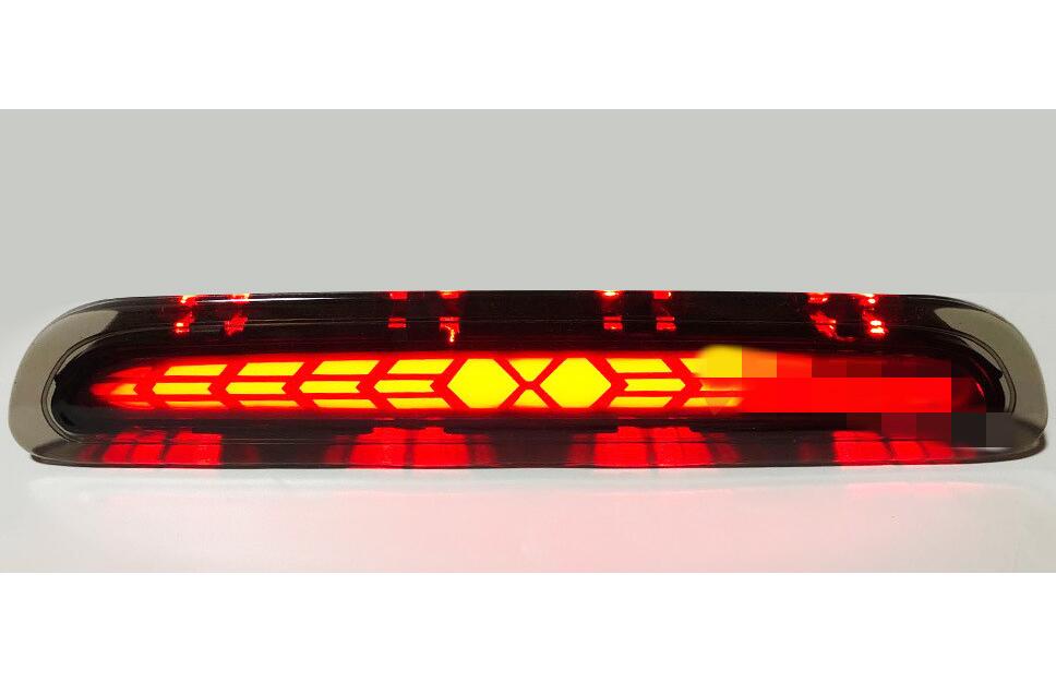 ハイエース200系 4型5型6型 LEDハイマウント LEDハイマウントストップランプ ストップランプ ブレーキ ライト ランプ LEDテールランプ　流れるウインカー機能付き B