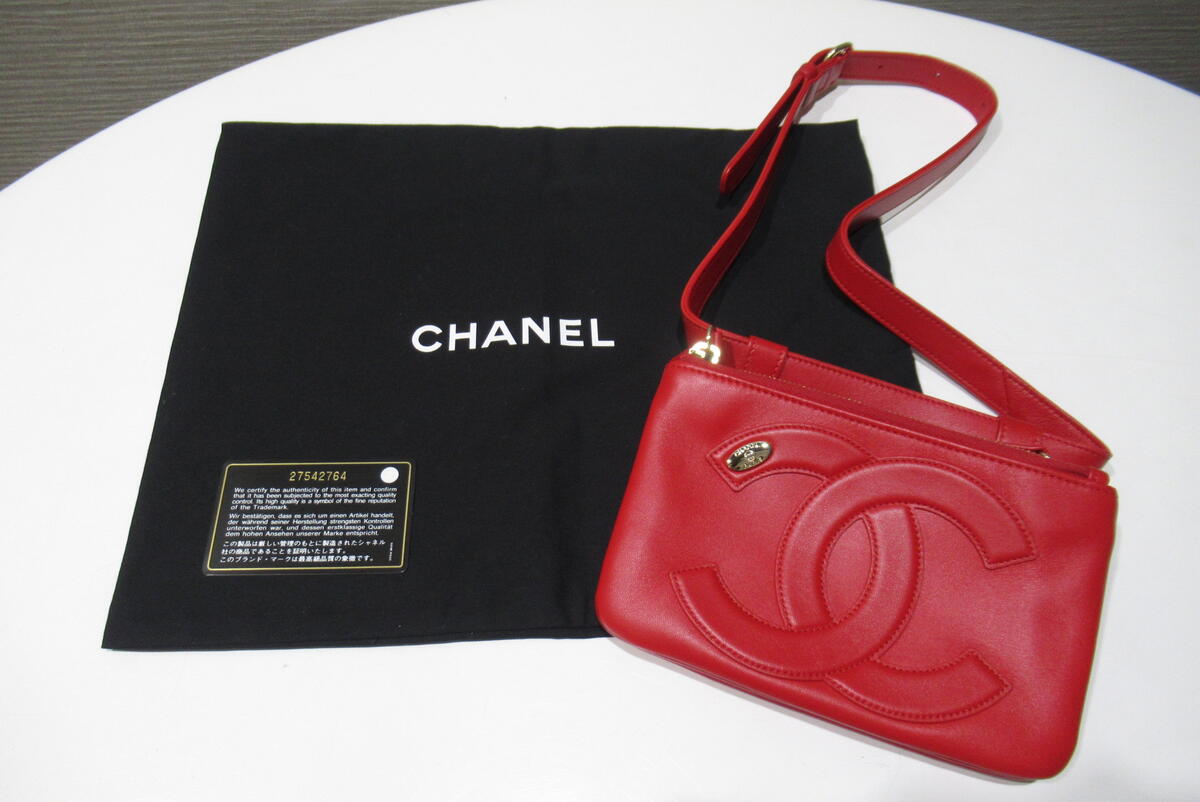 シャネル CHANEL ウエストバッグ カーフ 赤 レッド ウエストポーチ 中古 ランクSA