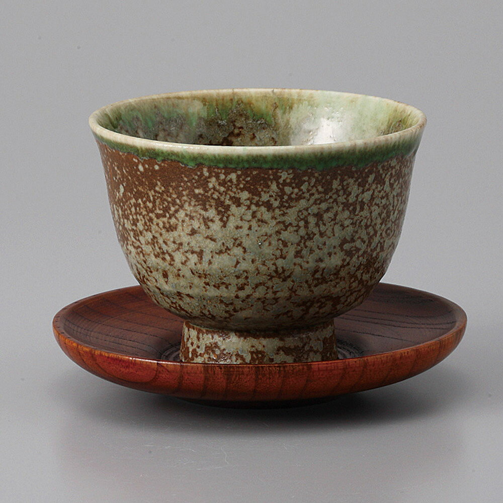 ●商品名美濃焼 千茶 窯変織部流し高台煎茶 9.4×7.1cm 230cc●サイズ9.4×7.1cm 230cc●重量140g●品番590-35-1H