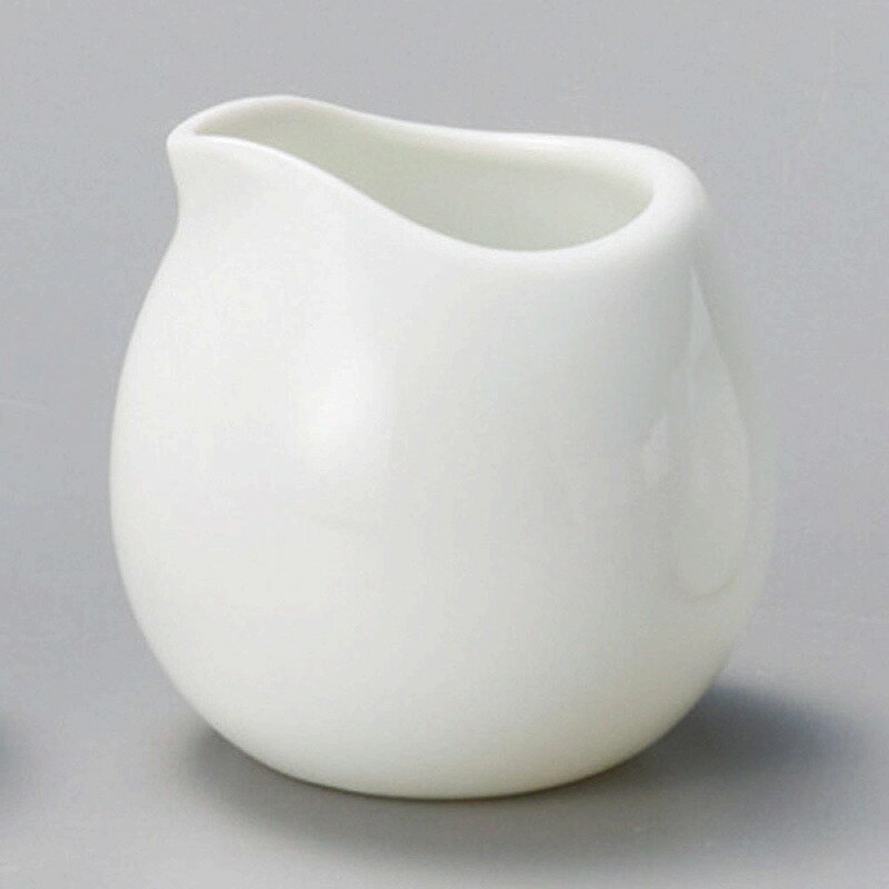 白ピッチャー大