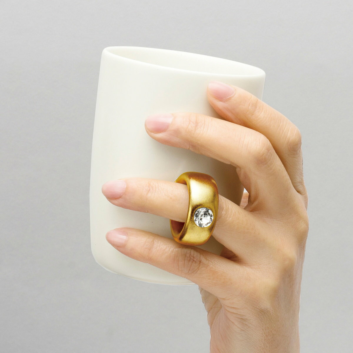 マグカップ カップリング （ 240ml 磁器 美濃焼 マグ マグコップ リングマグ 指輪 カップ 食器 日本製 リングモチーフ 指輪モチーフ クリスタルガラス おしゃれ かわいい 上品 エレガント シンプル ） livingut-10240404 リビングート 楽天市場店 サンプル画像3