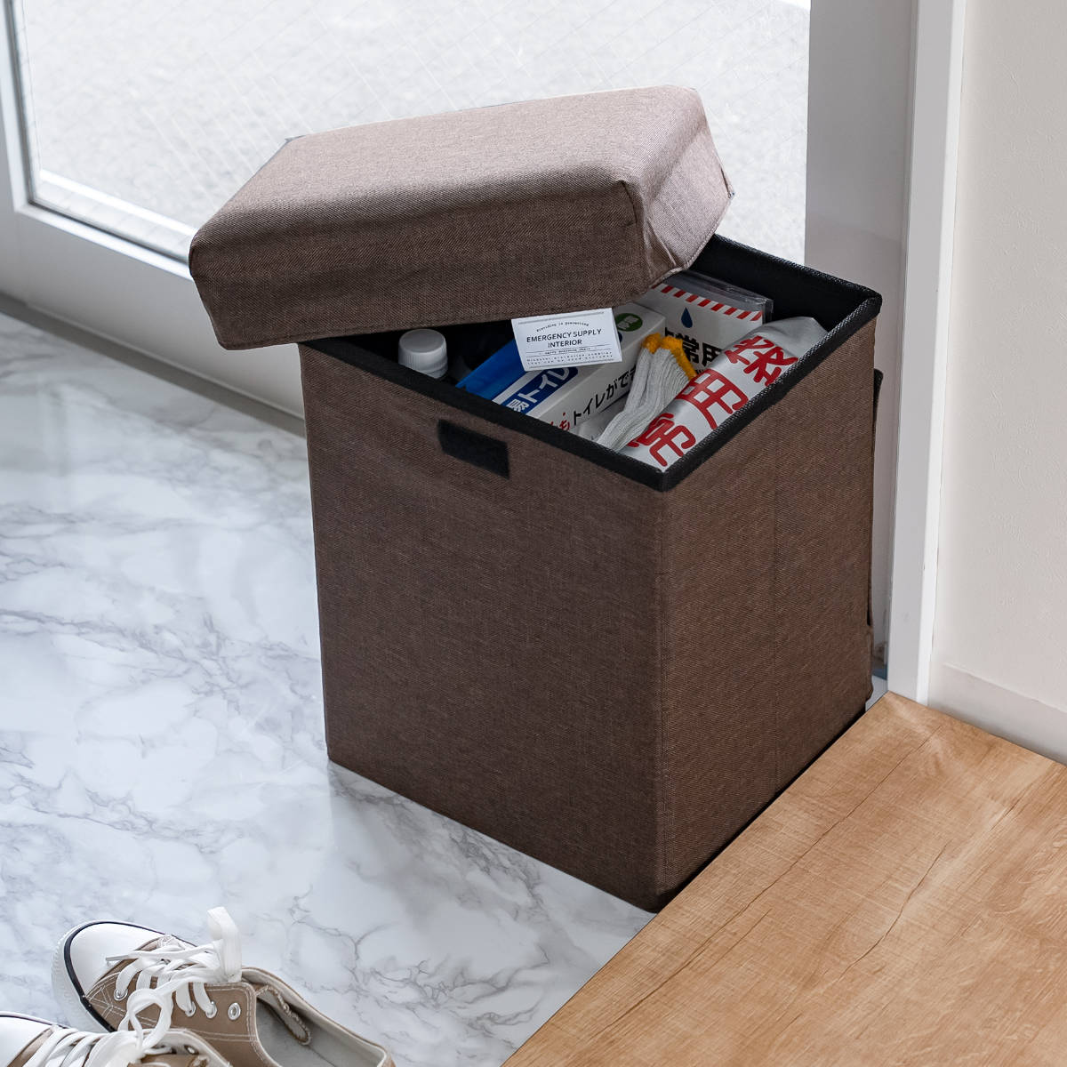 防災バッグ 防災リュックになる玄関チェア 防災用品 防災 リュックのみ （ 防災グッズ 災害用品 防災リュック 大容量 スツール 玄関チェア 玄関 椅子 イス いす シンプル 災害 緊急時 持ち運び 反射タグ付き ウレタン ）のサムネイル