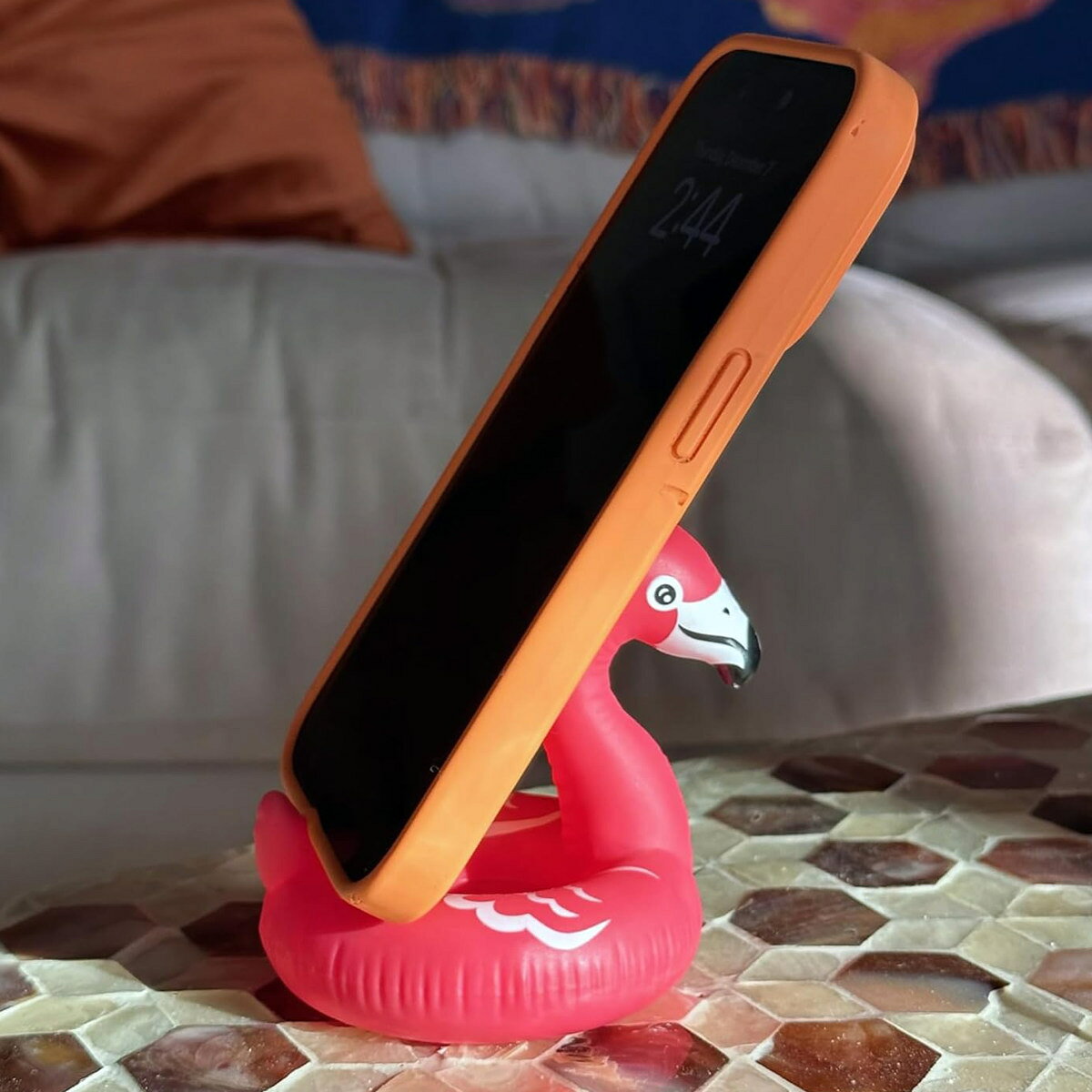 スマホスタンド Fred フラミンゴ （ フレッド スマホ スタンド 卓上 スマホホルダー スマホ立て 雑貨 インテリア デスク かわいい 横置き 縦置き スマートフォン 置き場 便利 手軽 旅行 勉強 仕事 ）の商品画像 3