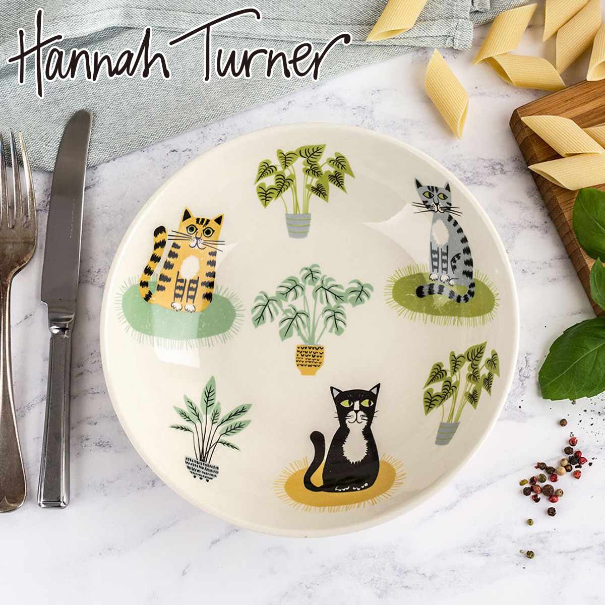 お皿 Hannah Turner ネコ Cat Pasta Bowl （ ハンナターナー 21.5cm 皿 パスタボウル ボウル 陶器 食器 カレー皿 食洗機対応 電子レンジ対応 ねこ 中皿 おしゃれ 深皿 カレー パスタ サラダ 動物 グッズ キャット 猫 ）