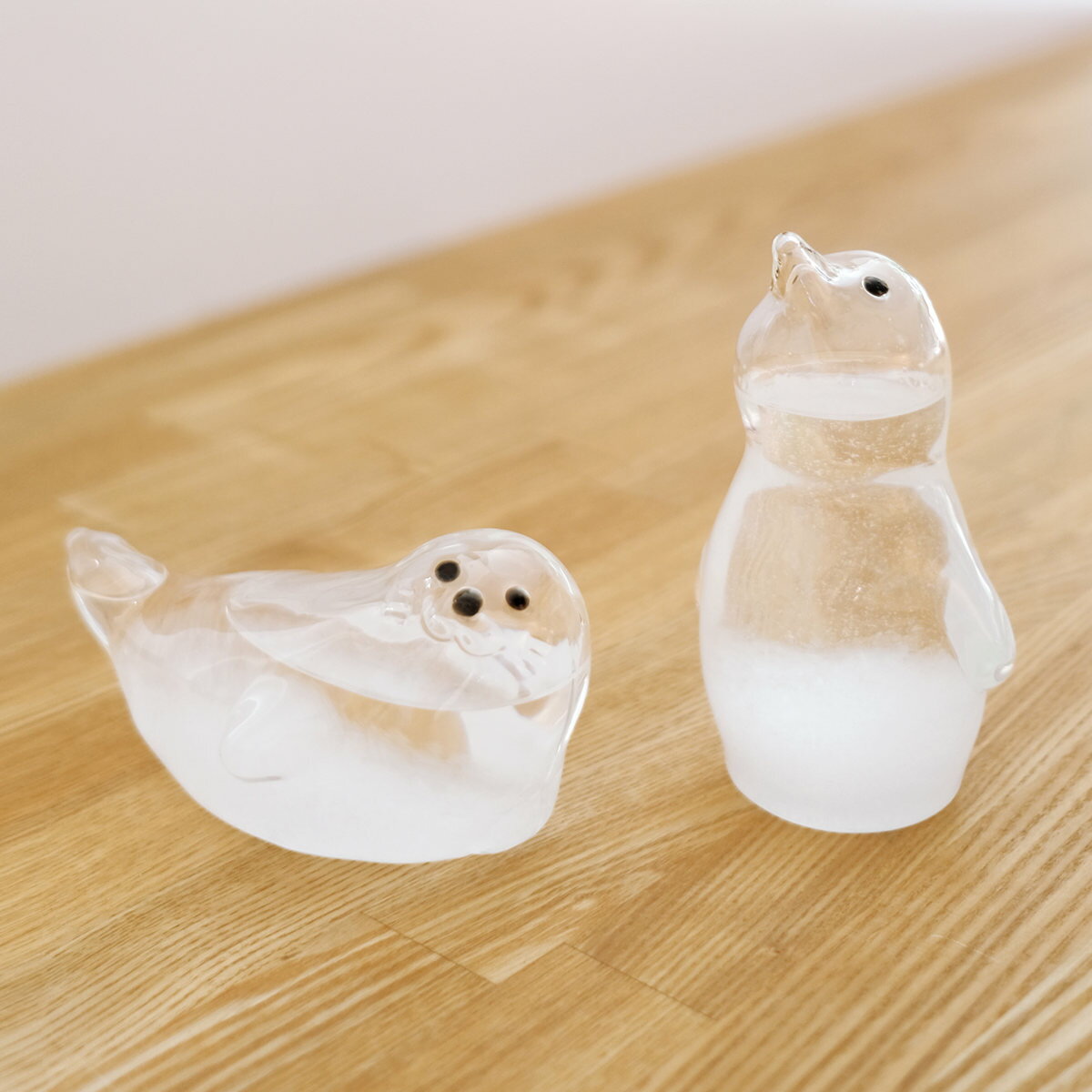 ストームグラス 天気がわかるストームグラス 気象計 （ 結晶 観察 天気予報 インテリア 美しい おしゃれ 天気 観測 ガラス 置物 かわいい ギフト プレゼント 癒し 卓上 デスク 動物 水族館 オブジェ アザラシ ペンギン ）