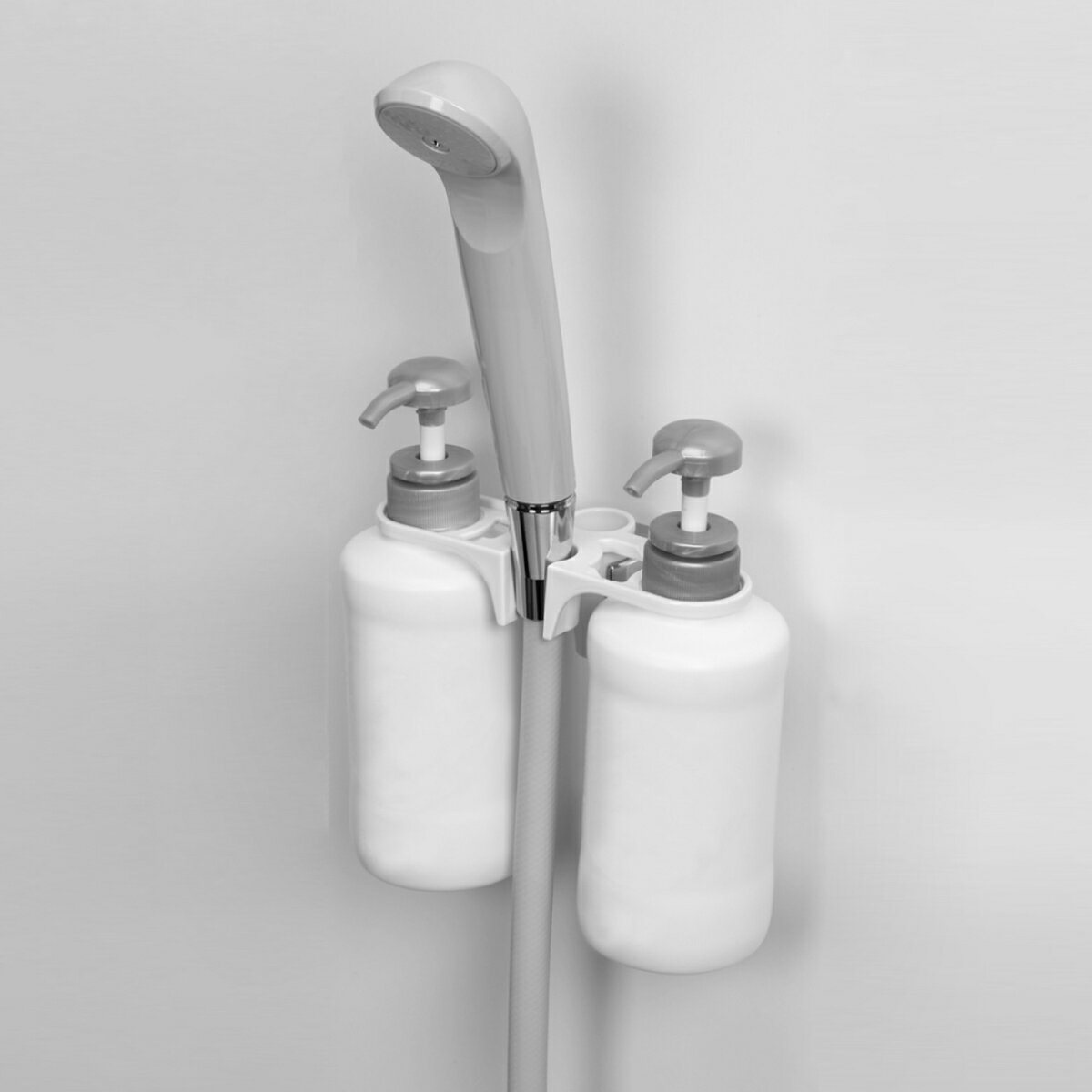 シャワーホルダー ボトルハンガー ( ボトルホルダー シャンプー 浴室 ハンガー シャワー 日本製 ディスペンサーホルダー ラック バスルーム 収納 シンプル ...