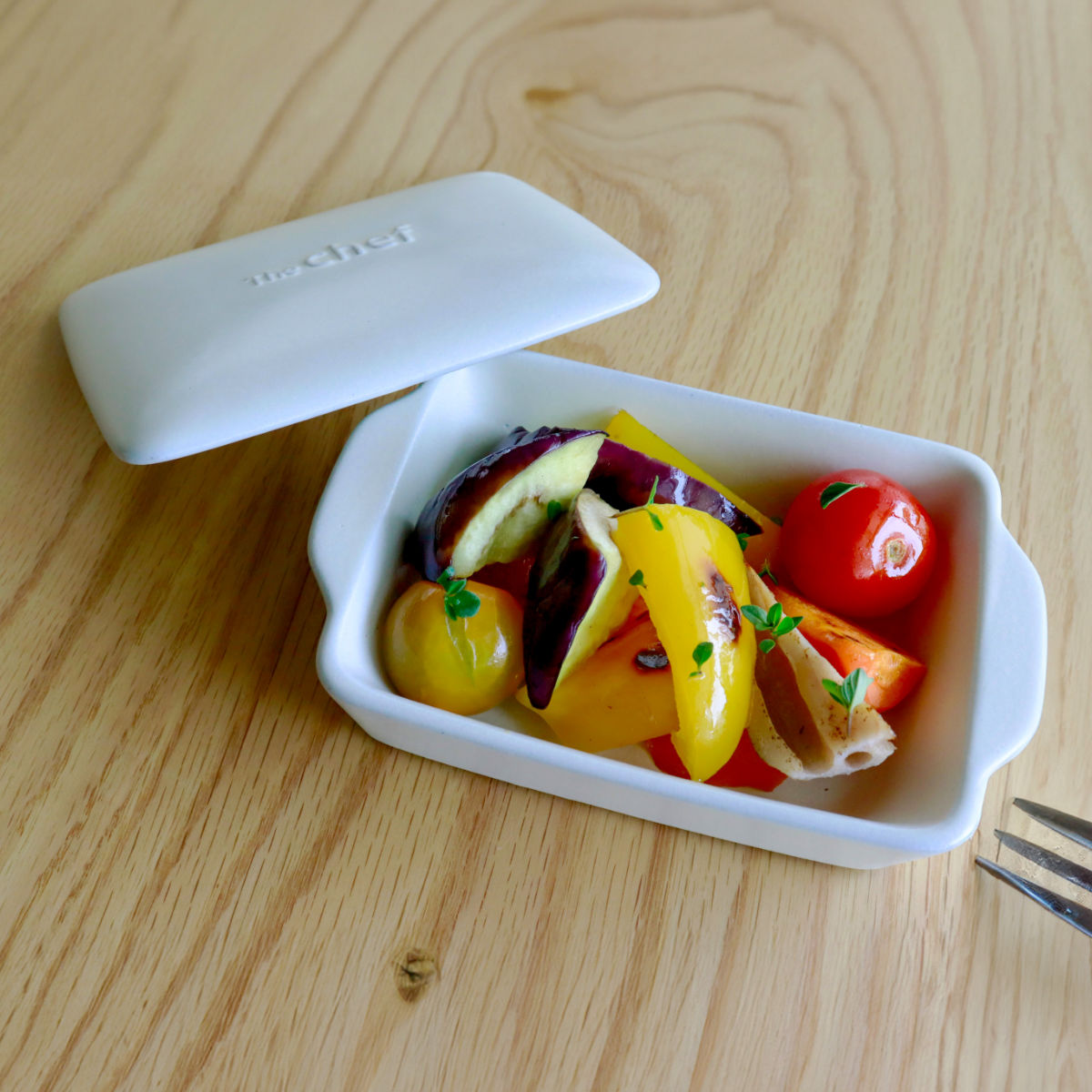 グリルパン ミニ フラット ロロ The chef 日本製 ベイクパン （ LOLO フタ付き グリルプレート 魚焼きグリル 角型 陶器製 直火 電子レンジ オーブン 対応 オーブン調理 グリル皿 アウトドア おしゃれ 調理器具 コンパクト ） livingut-10210622 リビングート 楽天市場店 サンプル画像3
