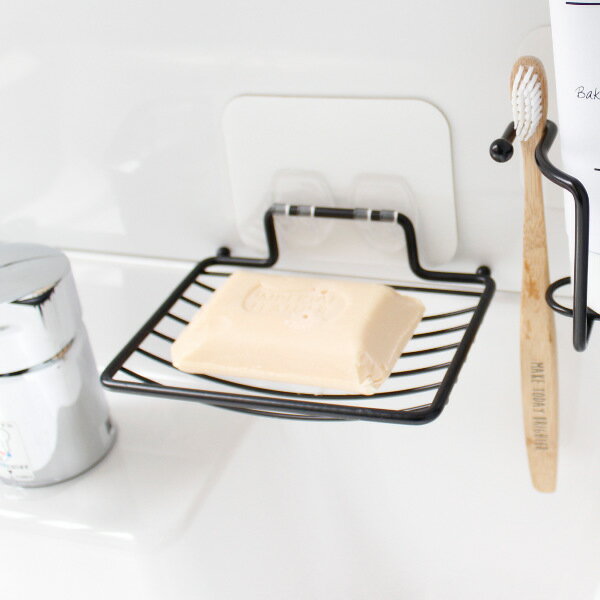 石鹸皿 オテル ホワイト水切りトレイ 吸着 石けん置き 石鹸置き 石けん皿 ( 吸着シート ホルダ 石鹸 せっけん ソープトレイ せっけん置き せっけん皿 壁面...