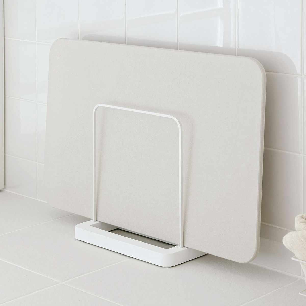 バスマットスタンド シンプルピュア 珪藻土バスマットスタンド （ 珪藻土バスマット スタンド 収納 バスマット ラック バスマット立て 珪藻土マット スッキリ収納 乾燥 バスグッズ シンプル ホワイト ）