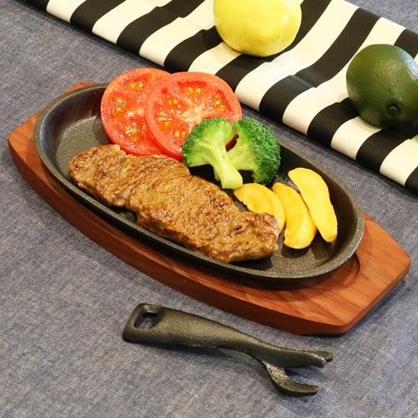 ステーキ皿 鉄板 大判 ステーキ 大判ステーキ皿 24cm 鉄鋳物製 IH対応 木製プレート付き ハンドル付き ガス対応 鉄製 （ 皿 鉄 鉄器 プレート 本格 業務 店 鉄製プレート ステーキプレート 鉄板皿 鉄皿 鉄鋳物 楕円 ガス火対応 ガス火 IH ガス 両対応 対応 OK ）
