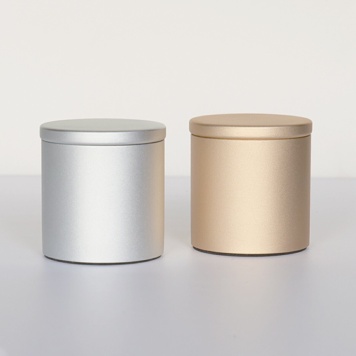 洗面所 小物入れ SALUS アルミ ( セイラス 小物 収納 コットン ケース ラウンド 丸 容器 ふた付 保管 綿棒 コスメ サニタリー 洗面用品 軽量 シ...