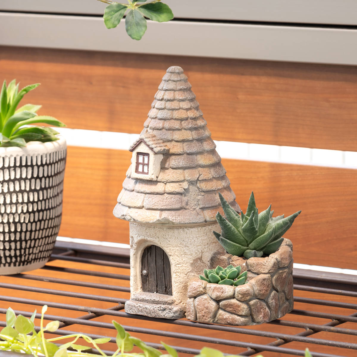 プランター グリーンポット 植木鉢 多肉植物 円錐屋根 ハウスA （ フラワーポット 家 プラントポット プランターポット 鉢 鉢植え セメント ポット 穴あり 水抜き穴 インテリア 植え替え おしゃれ 観葉植物 サボテン 園芸 オブジェ ）