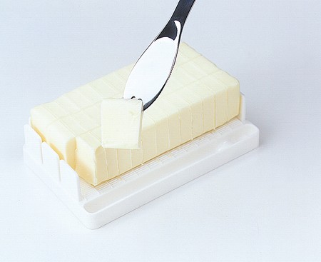 バターケース 定量カッティングガイド付 （ バターカット バター用ケース バター容器 バター保存 バター入れ バターホルダー バター 切る カット 保存容器 食品保存 簡単 ）