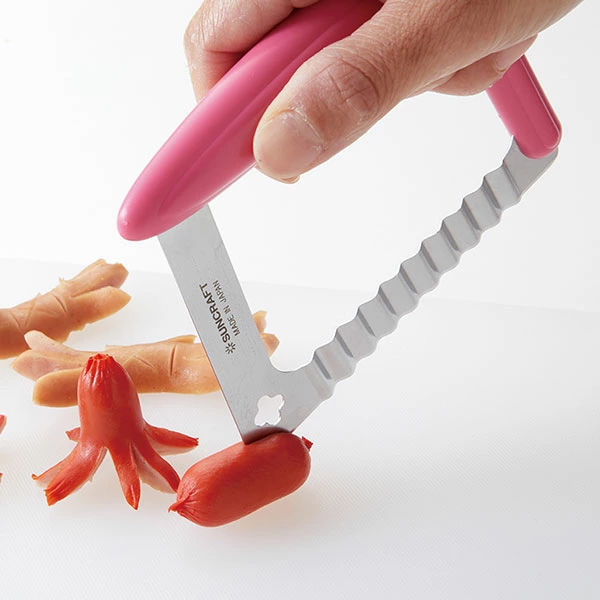 デコレーションナイフ デコるんカッター （ 包丁 飾り切り 波刃包丁 おすすめ キャラ弁作り デコレーションカッター キッチンツール キッチン用品 調理用品 調理道具 調理器具 ） livingut-10106113 リビングート 楽天市場店 サンプル画像3