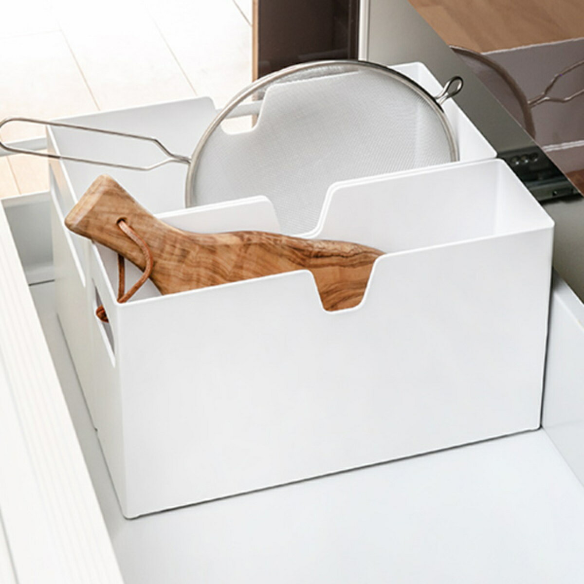 キッチン収納 仕切るケース 引き出し用 幅9cm ファビエ （ パントリー収納 シンク下収納 引出し収納 キッチン パントリー 食器棚 シンク下 コンロ下 戸棚 引き出し 引出し 収納 収納ボックス 白 無地 ）のサムネイル