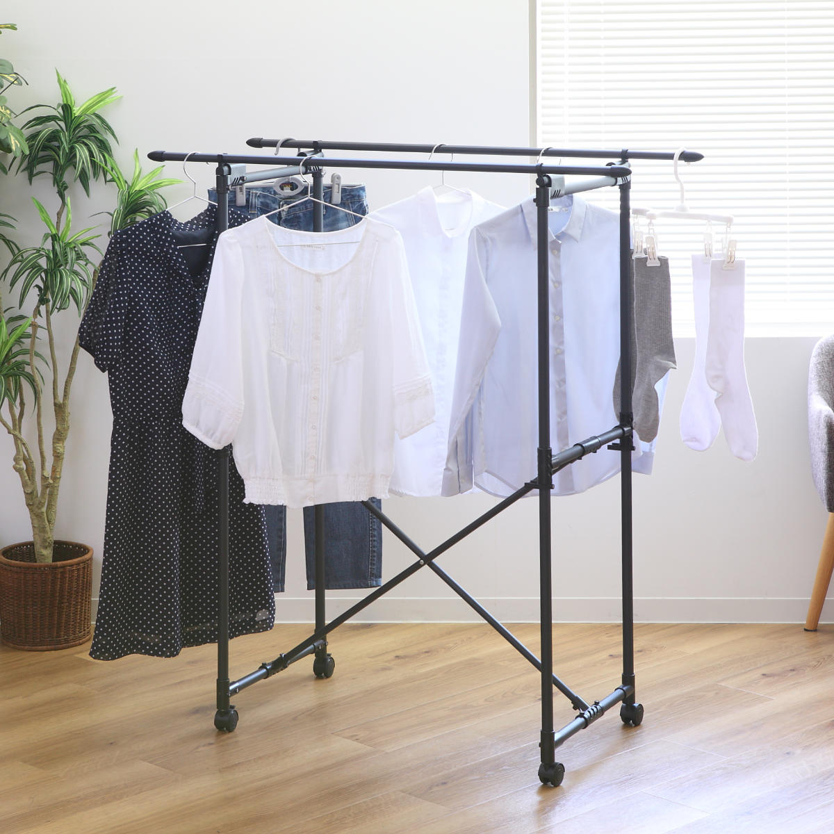 物干し 室内 ブラック コンパクト ポーリッシュ 折り畳み多機能物干し ( PORISH ハンガー インテリア物干し 物干しスタンド 洗濯 ランドリー 衣類 フ...