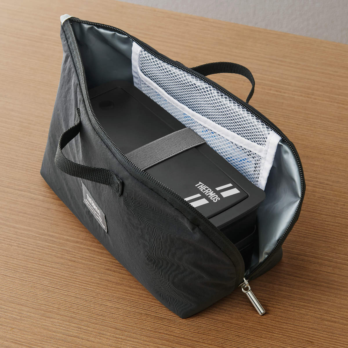 サーモス ランチバッグ 保冷ランチケース 2L （ THERMOS 保冷 お弁当袋 弁当袋 鞄 ...