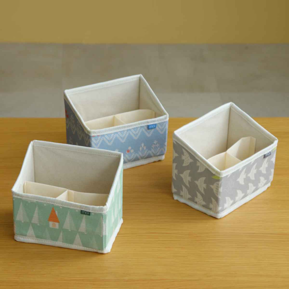 卓上収納 moinoモイノ リモコンラック 北欧柄 ( リモコン 収納 リモコンスタンド 布製 リモコンケース ペン立て 小物入れ 小物収納 文房具 眼鏡 スマ...