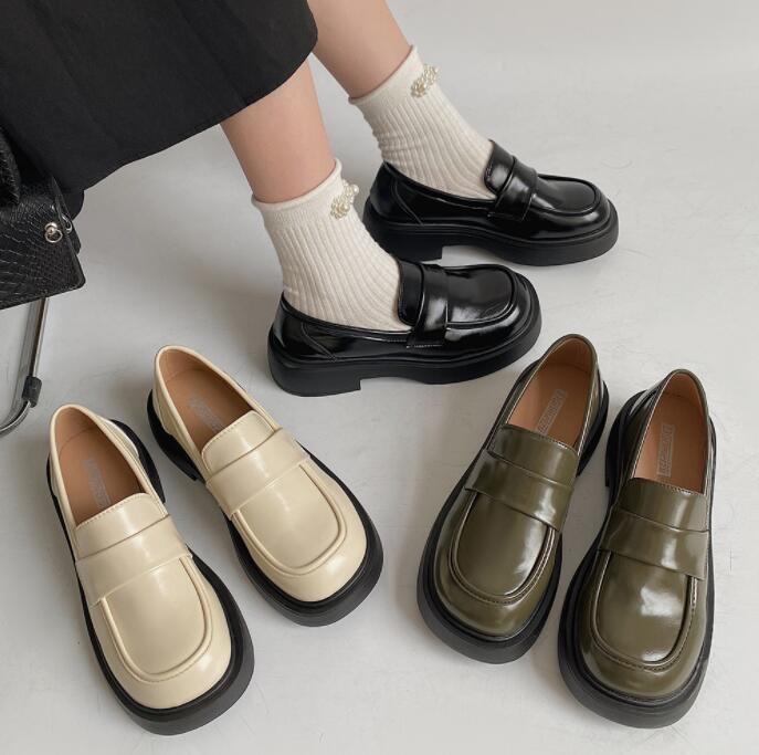 ローファー レディース靴 通学フォーマル靴 学生 制服 リクルート フラット ローファ 定番 大きいサイ..