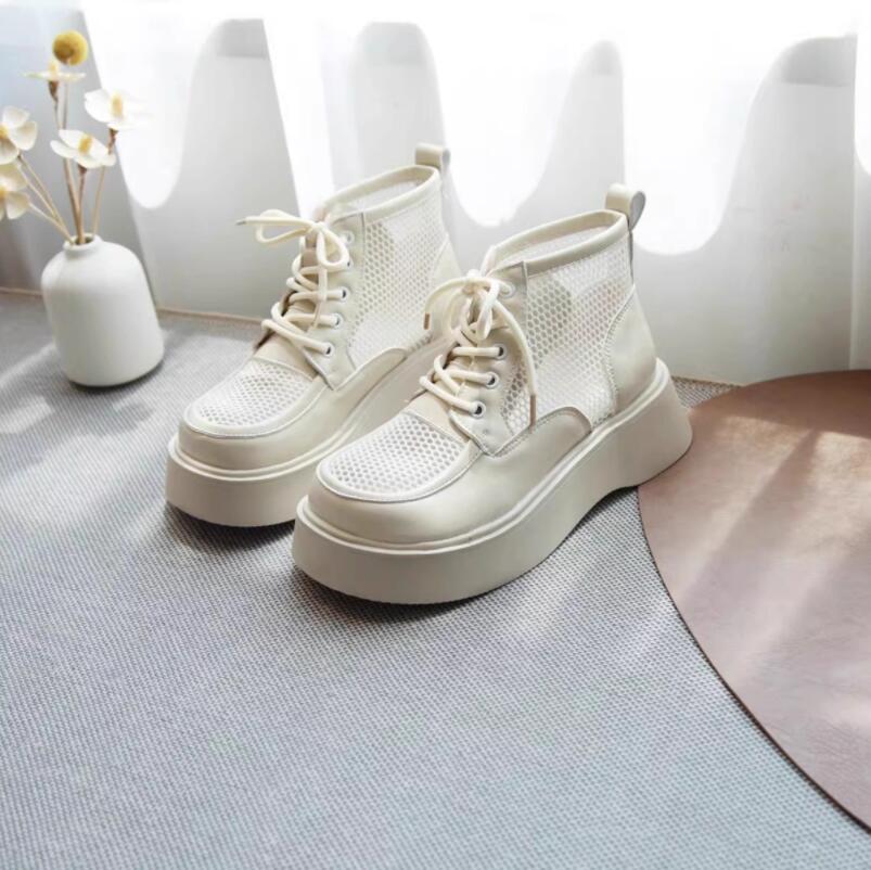 サマーブーツ　ブーツサンダル　総レース　レースアップシューズ　ショートブーツ　サンダル　ローヒール　夏　シースルー　森ガール　透かし　レディース靴　夏ブーツ 疲れない靴 サマーブーツ