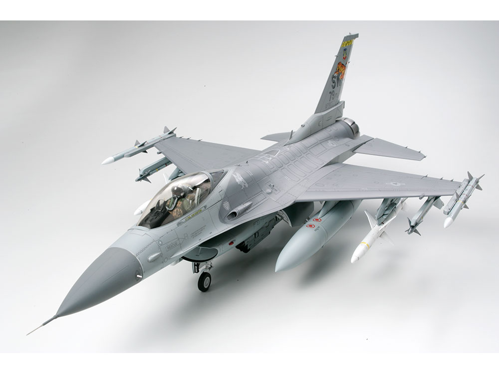 タミヤ 1/32 1/32 F-16CJ［ブロック50］ファイティング ファルコン 【60315】【プラモデル】