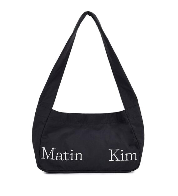 乐天商城 - [送料無料] MATIN KIM マッタンキム クリスプ ミニエコバッグ（ブラック／レッド／ブラウン） デイリーショルダーバッグ ファッションアイテム