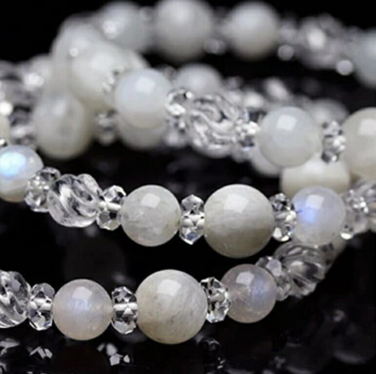 ムーンストーン　月のエネルギー　ブレスレット　ホワイト　パワーストーン　天然石　6月　誕生石　浄化作用　幸運